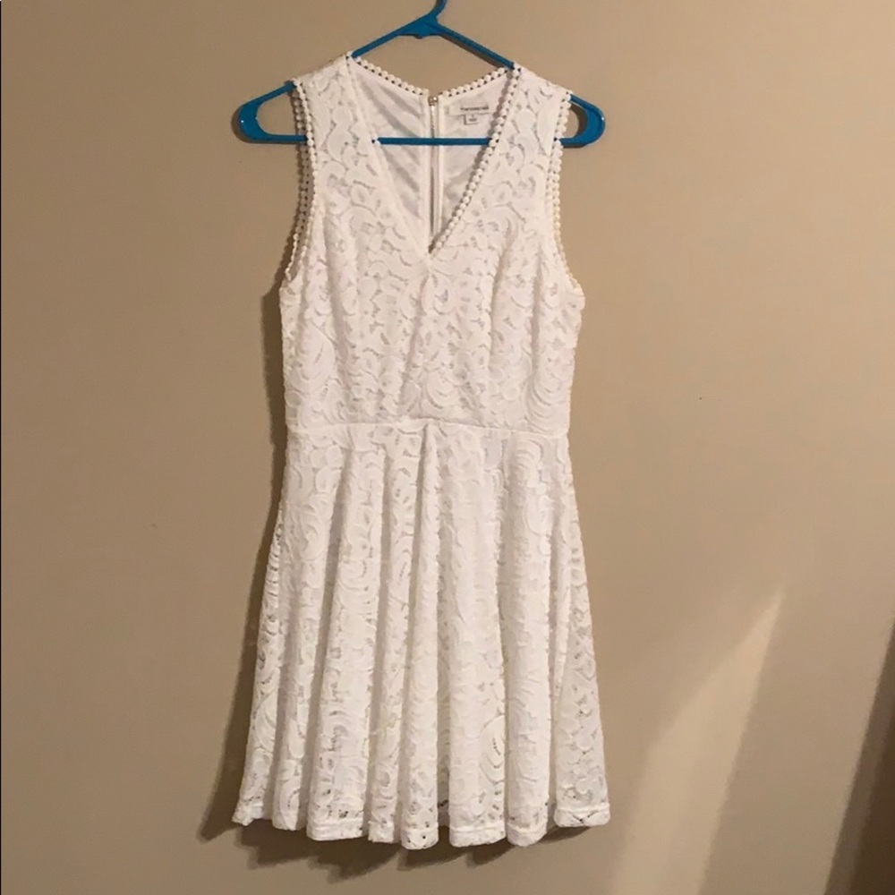 White Lace Francesca’s Dress